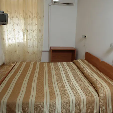 La Mimosa Szálloda 2*